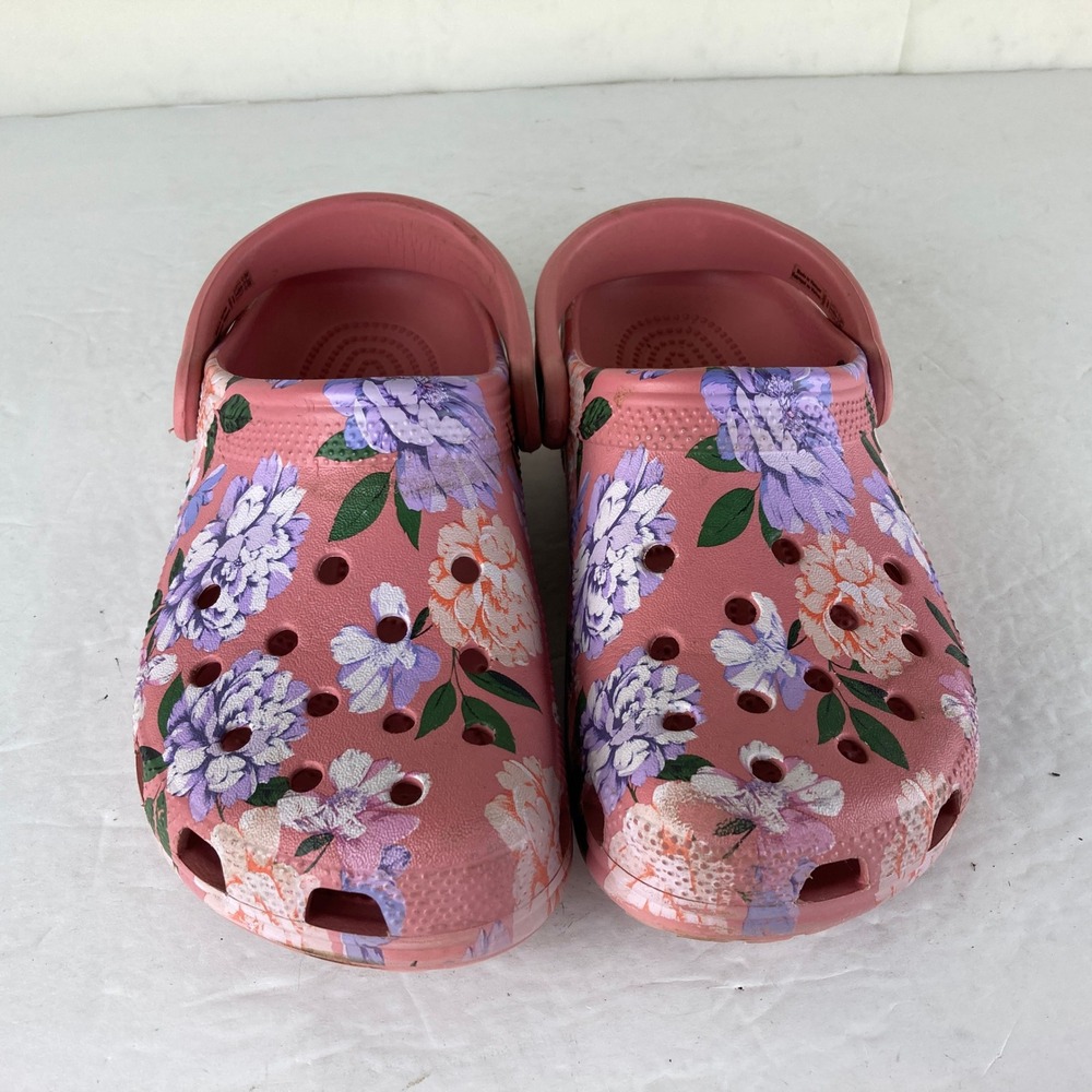 Crocs Clogs Women Sz 7 Pink Floral Peony Print Comfort Sandal Beach Cottagecore - Picture 3 of 6